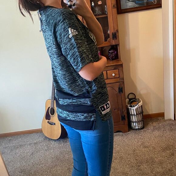 adidas Milwaukee Bucks gray short sleeve shirt - Picture 3 of 6